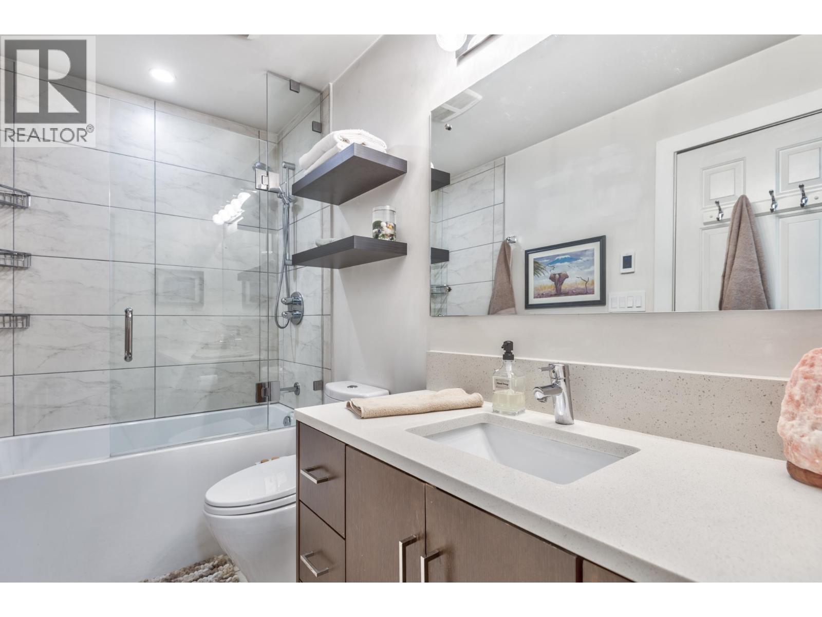 1251 West 7th Avenue Property Photo 24