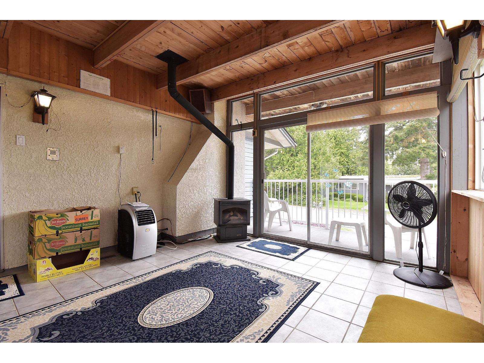 1589 Lancaster Property Photo 13