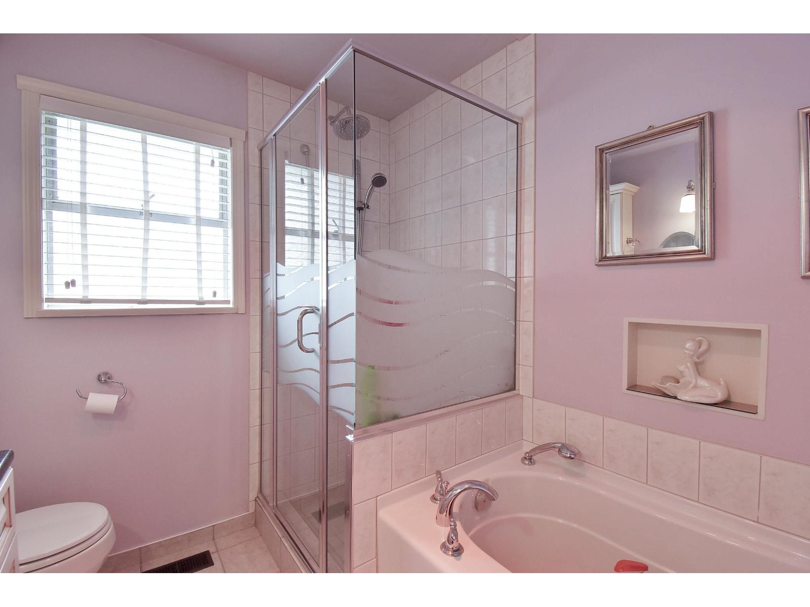 1589 Lancaster Property Photo 19