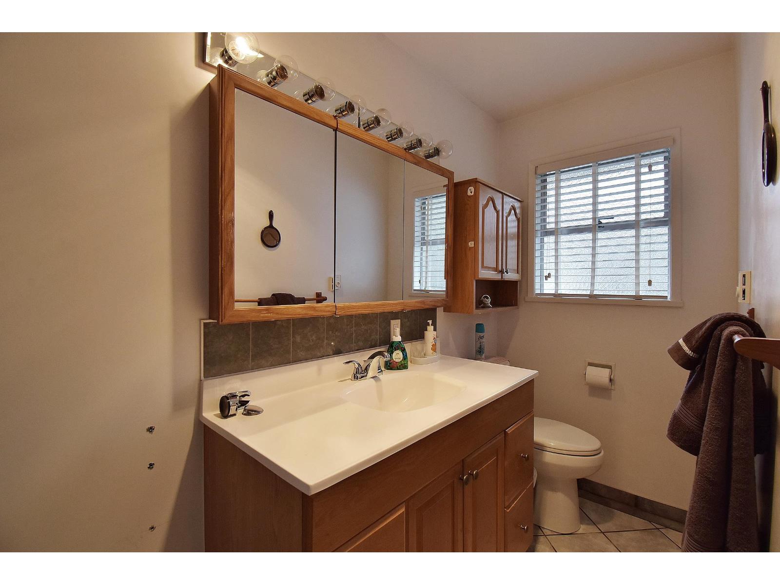 1589 Lancaster Property Photo 21