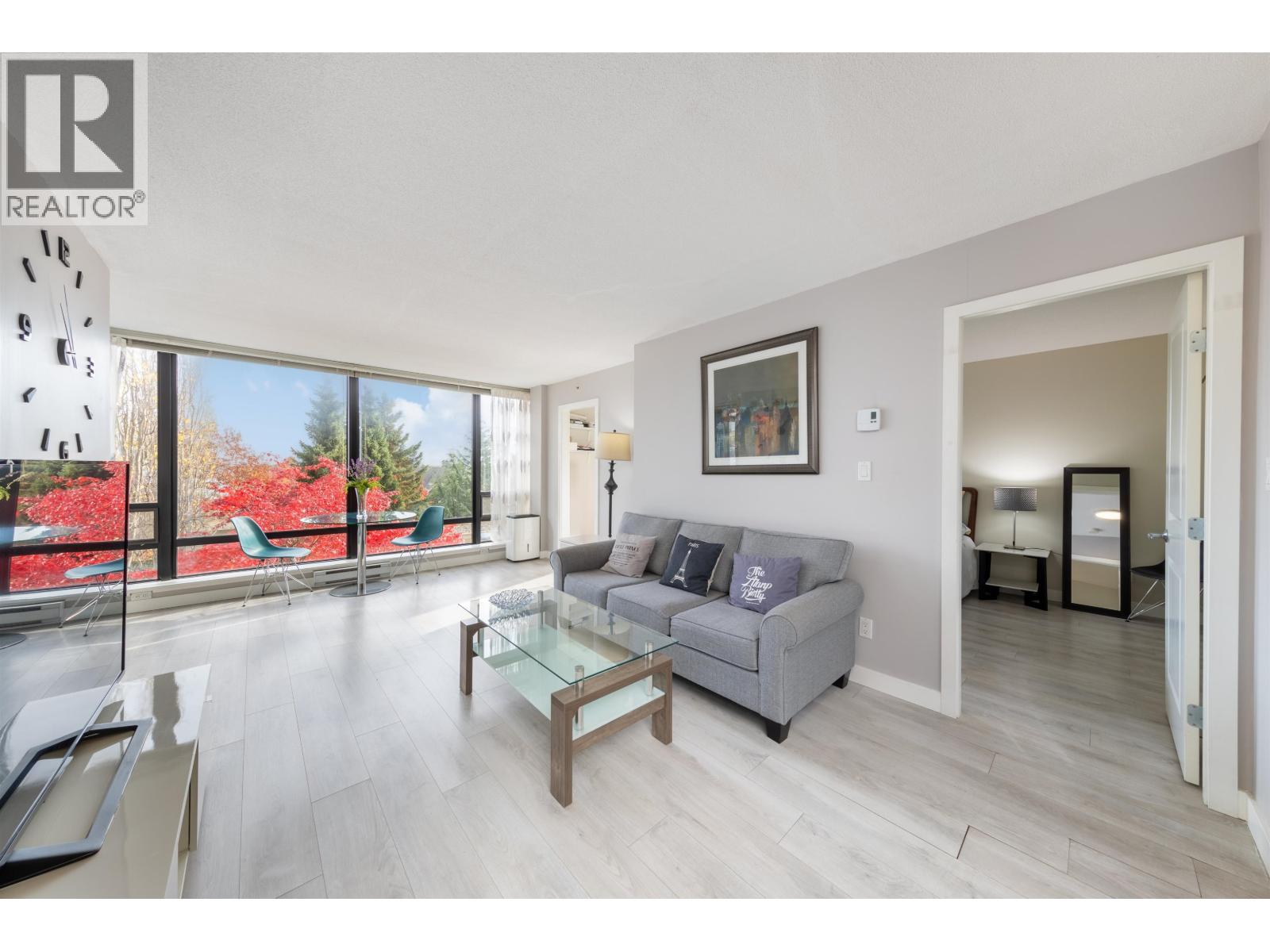 9133 Hemlock Drive #705 Property Photo 6