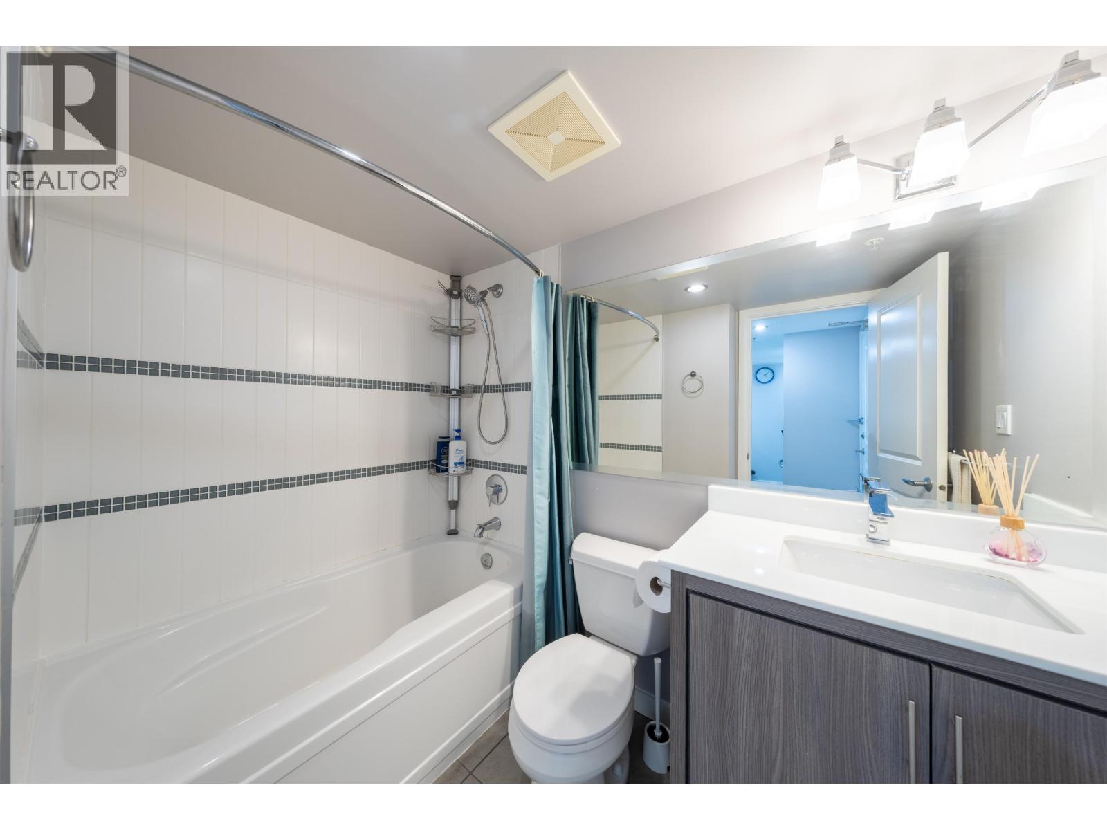 9133 Hemlock Drive #705 Property Photo 23