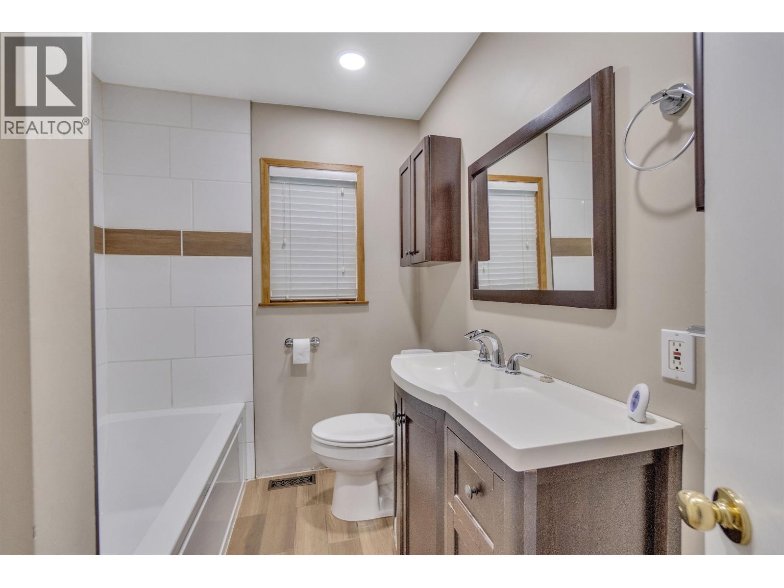 22128 119 Avenue Property Photo 9