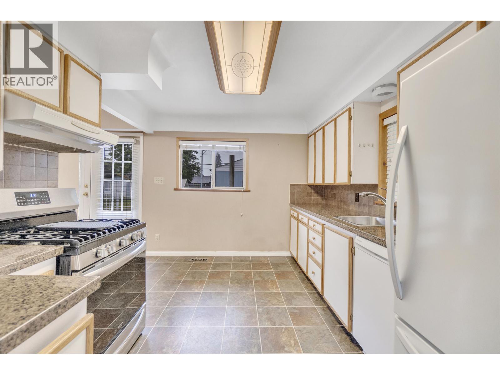 22128 119 Avenue Property Photo 13