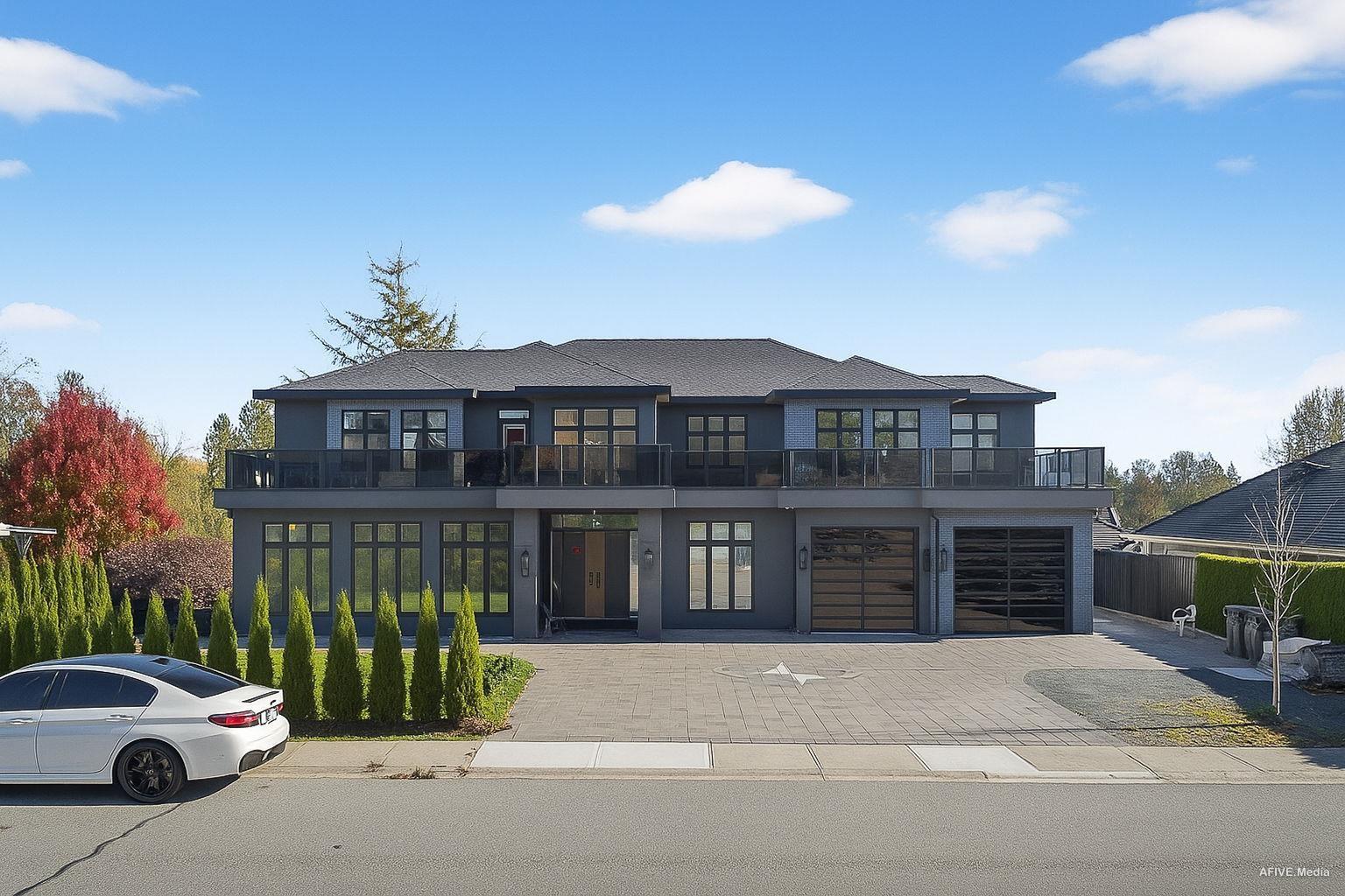 9376 164 Property Photo 1