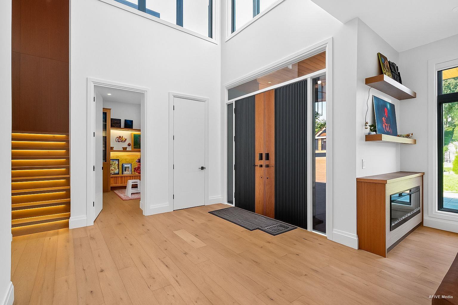 9376 164 Property Photo 7