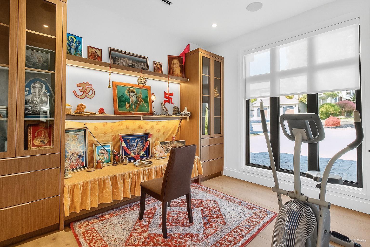 9376 164 Property Photo 8