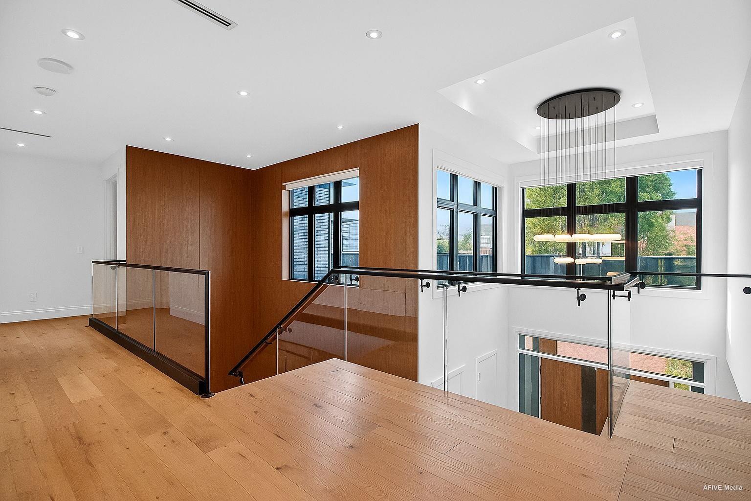 9376 164 Property Photo 20