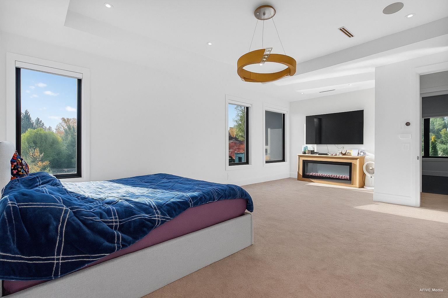 9376 164 Property Photo 21