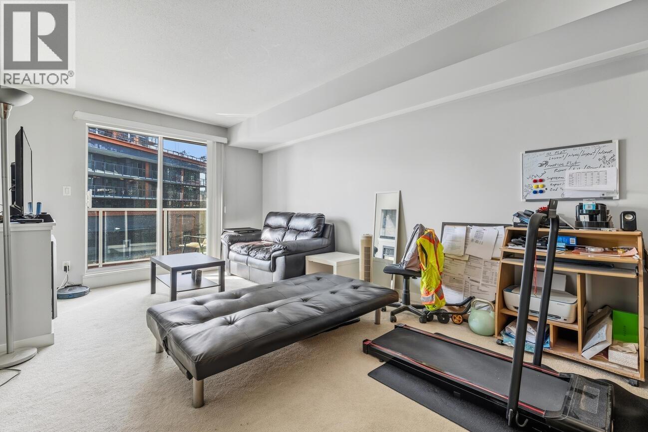 200 Keary Street #810 Property Photo 6