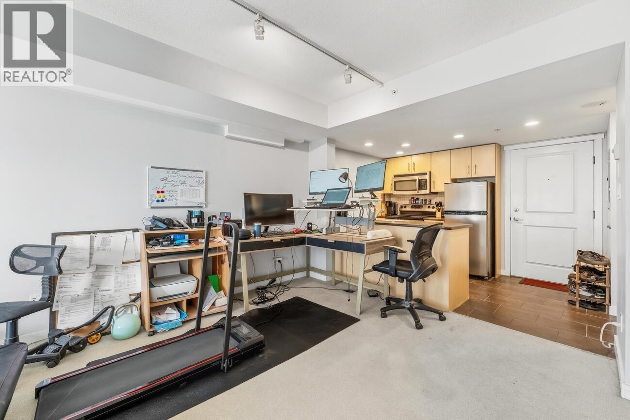 200 Keary Street #810 Property Photo 8