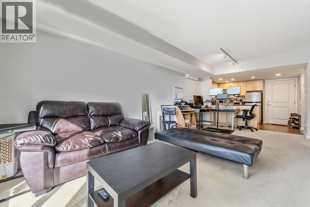 200 Keary Street #810 Property Photo 14