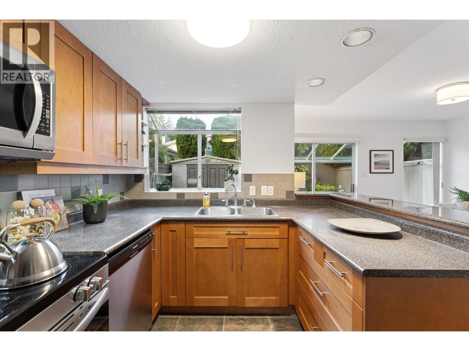 2994 Mt Seymour Parkway Property Photo 13