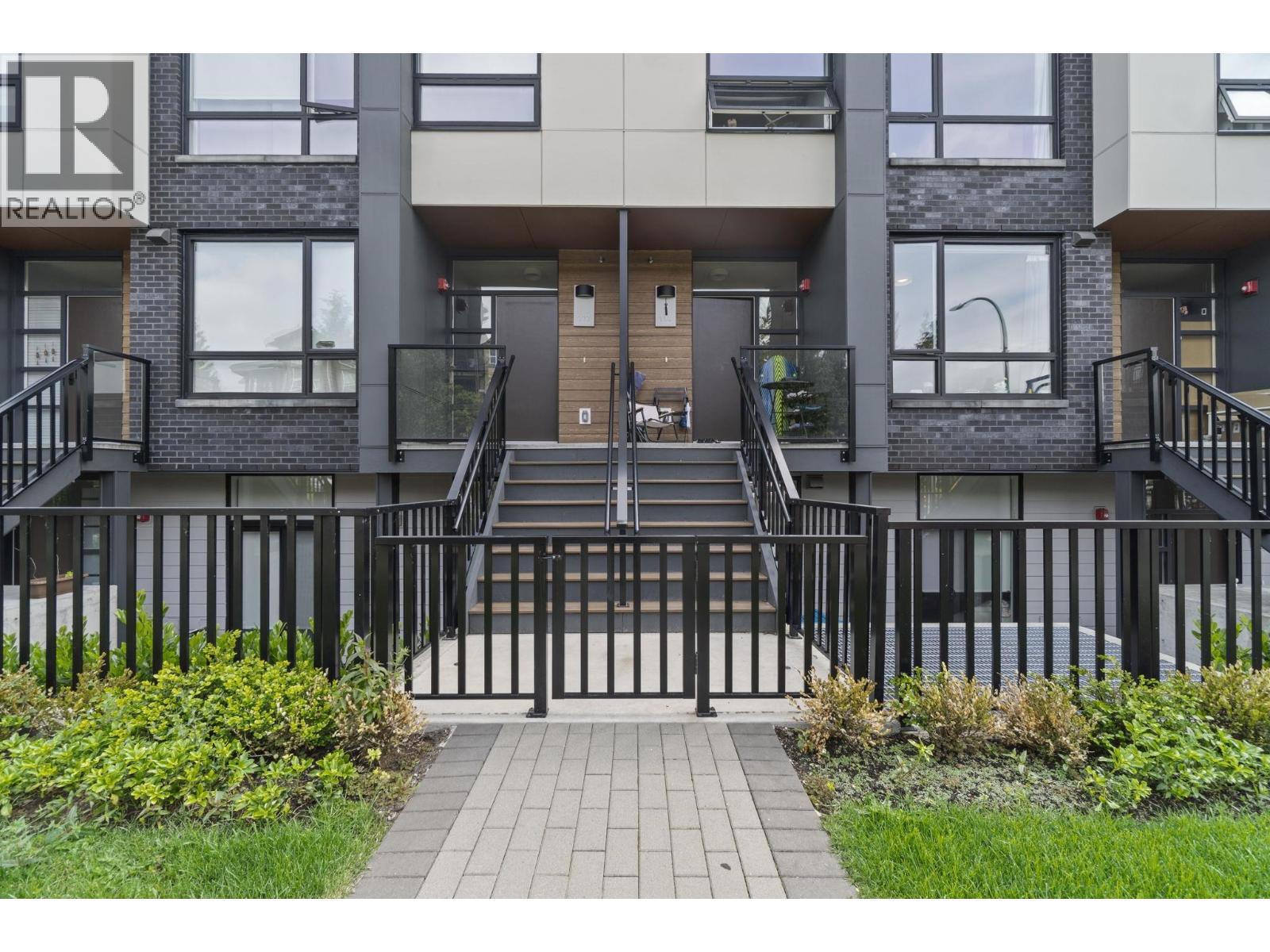 114 6085 Irmin Street Property Photo 1