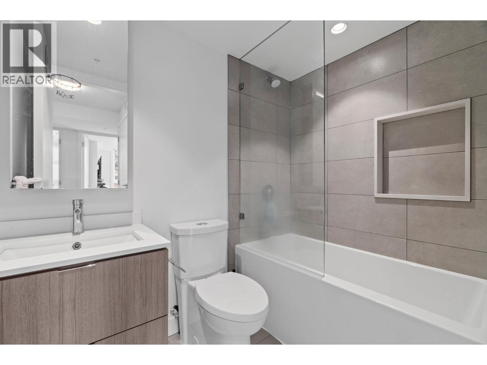 114 6085 Irmin Street Property Photo 15