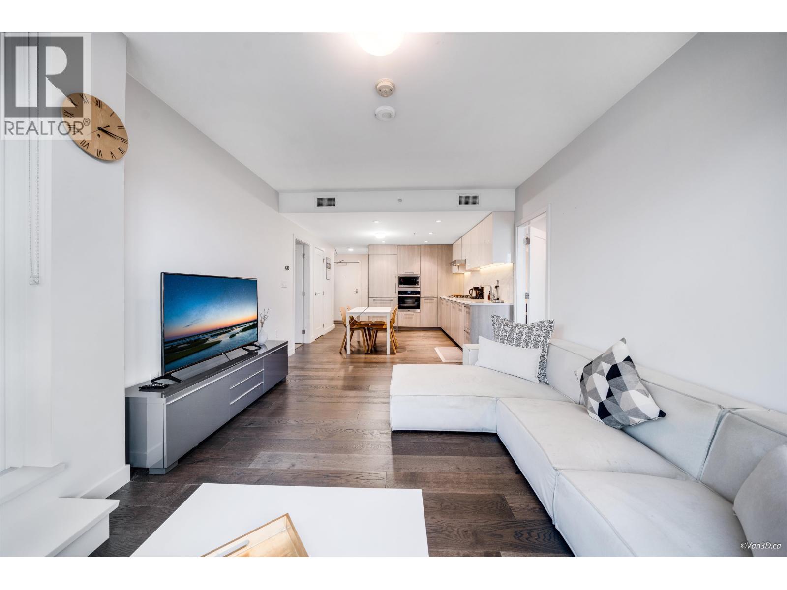 8160 MCMYN Way #912 Property Photo 1