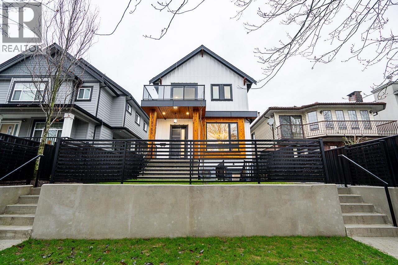 2753 Nanaimo Street #1 Property Photo 1