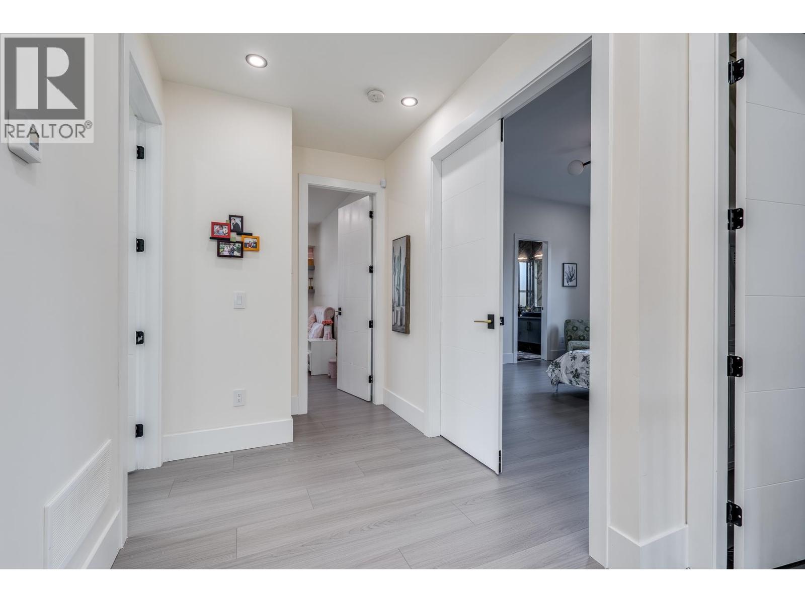 5845 Whitcomb Place Property Photo 39