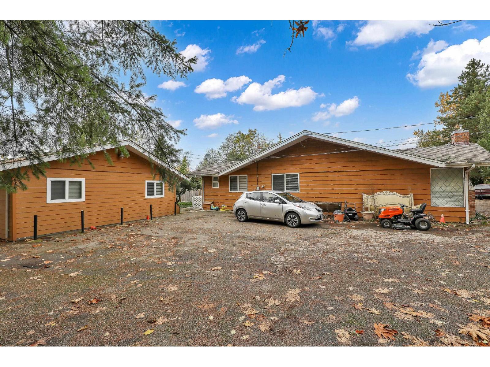 7913 192 Street Property Photo 3