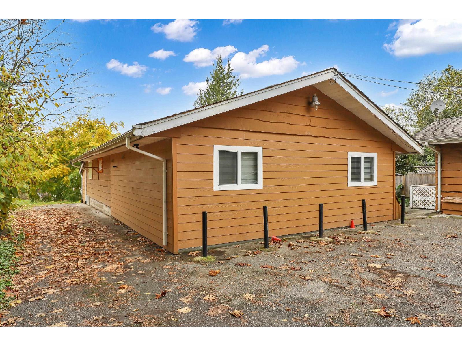 7913 192 Street Property Photo 6