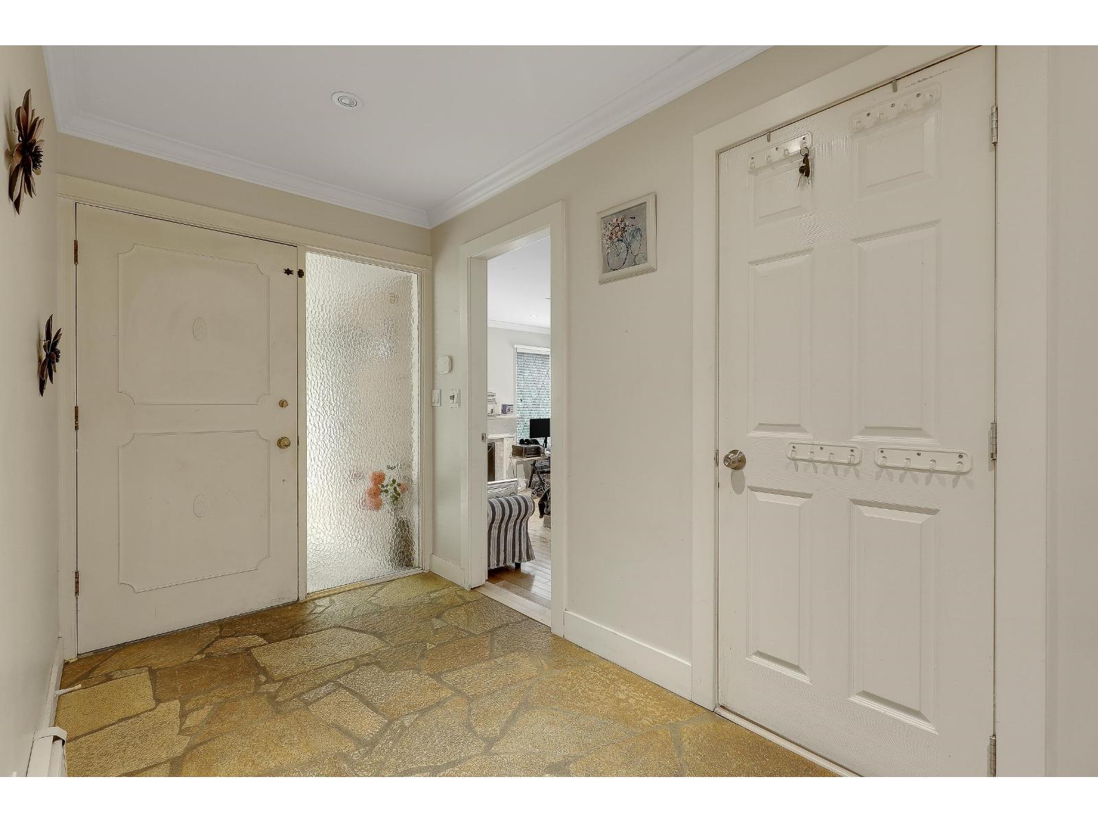 7913 192 Street Property Photo 7