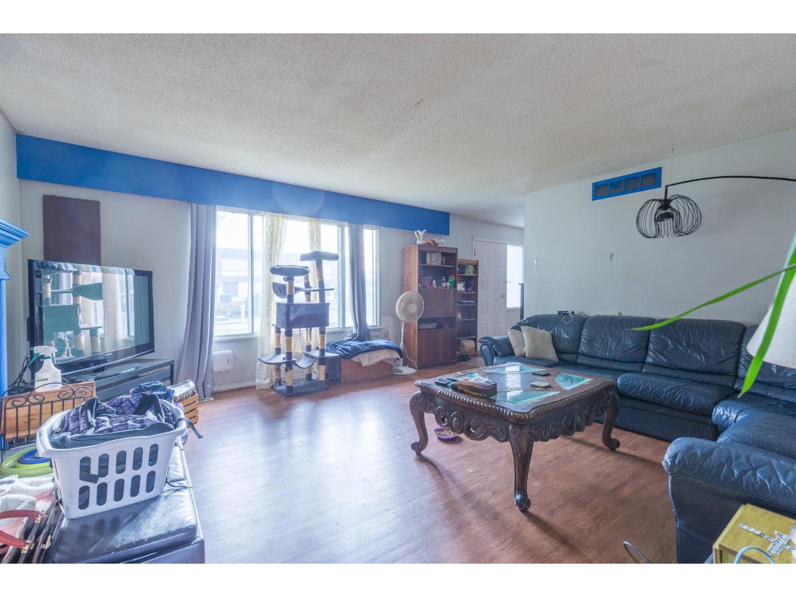 32633 Marshall Road Property Photo 7