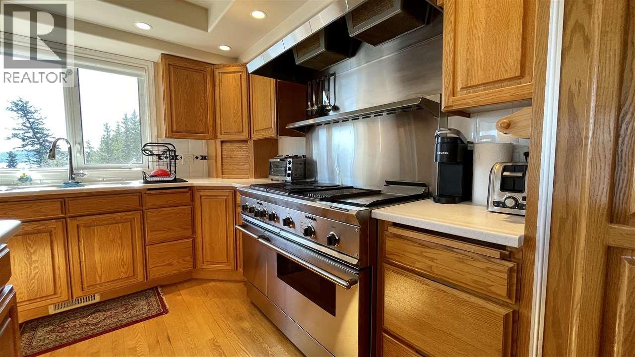 6262 Mulligan Drive Property Photo 5
