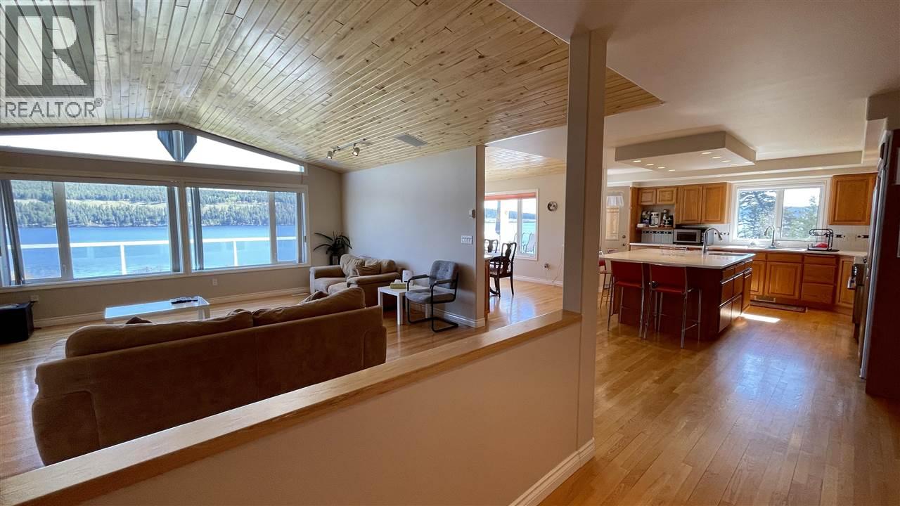6262 Mulligan Drive Property Photo 8