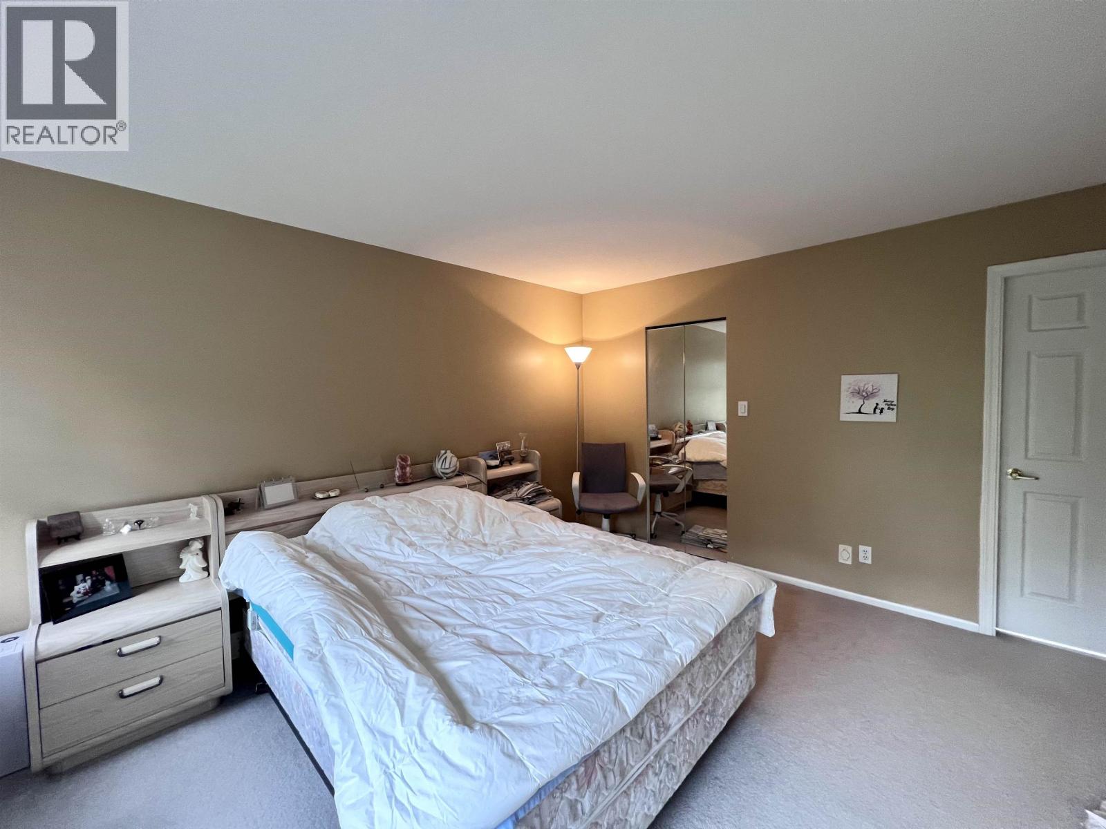 11 7488 Salisbury Avenue Property Photo 6