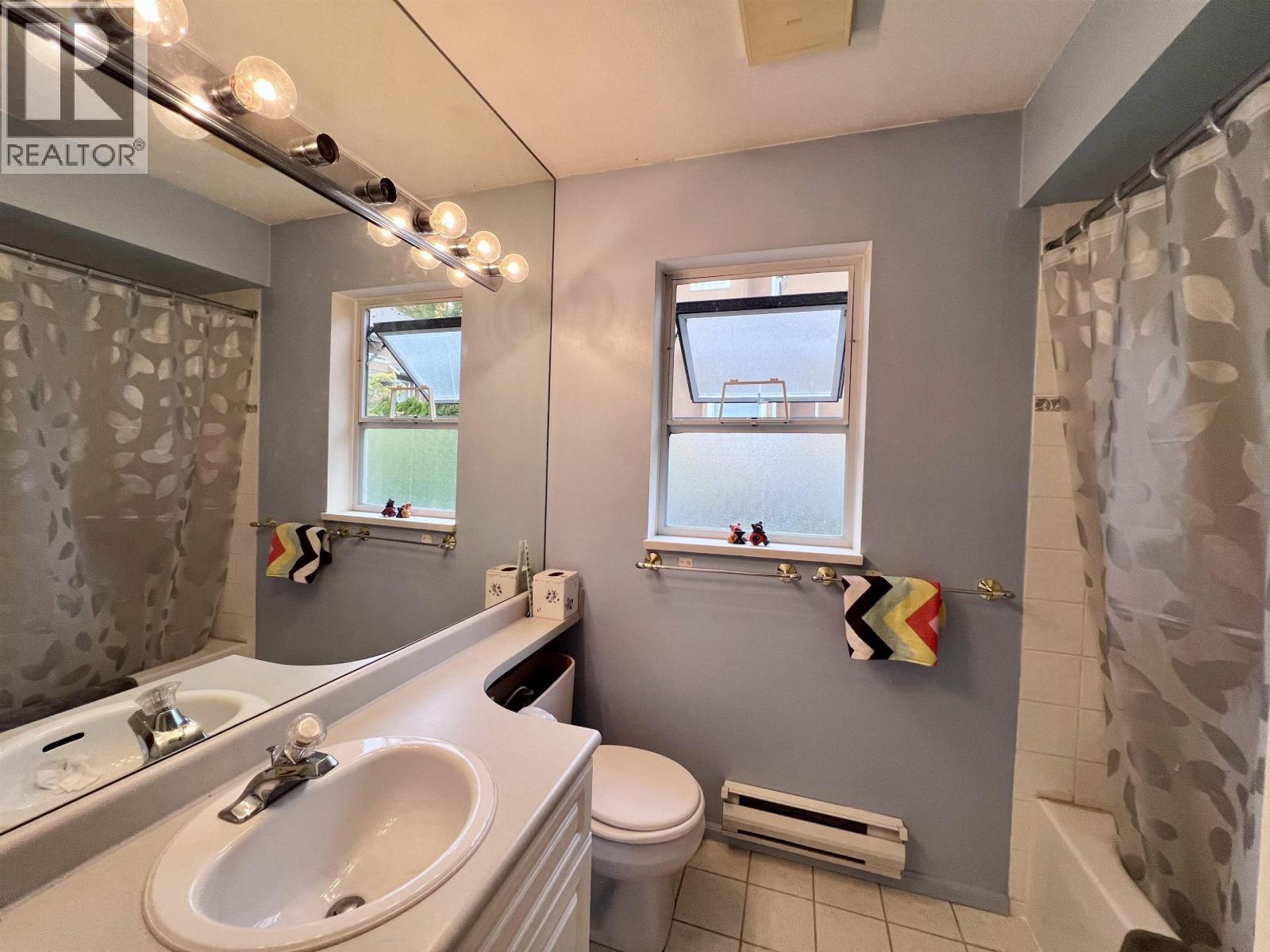 11 7488 Salisbury Avenue Property Photo 10