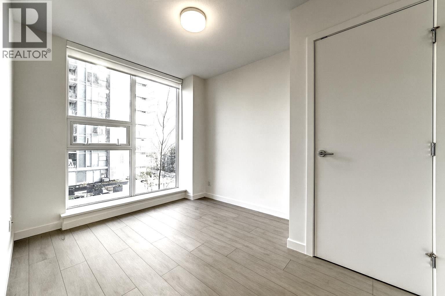 709 6633 Buswell Street Property Photo 5