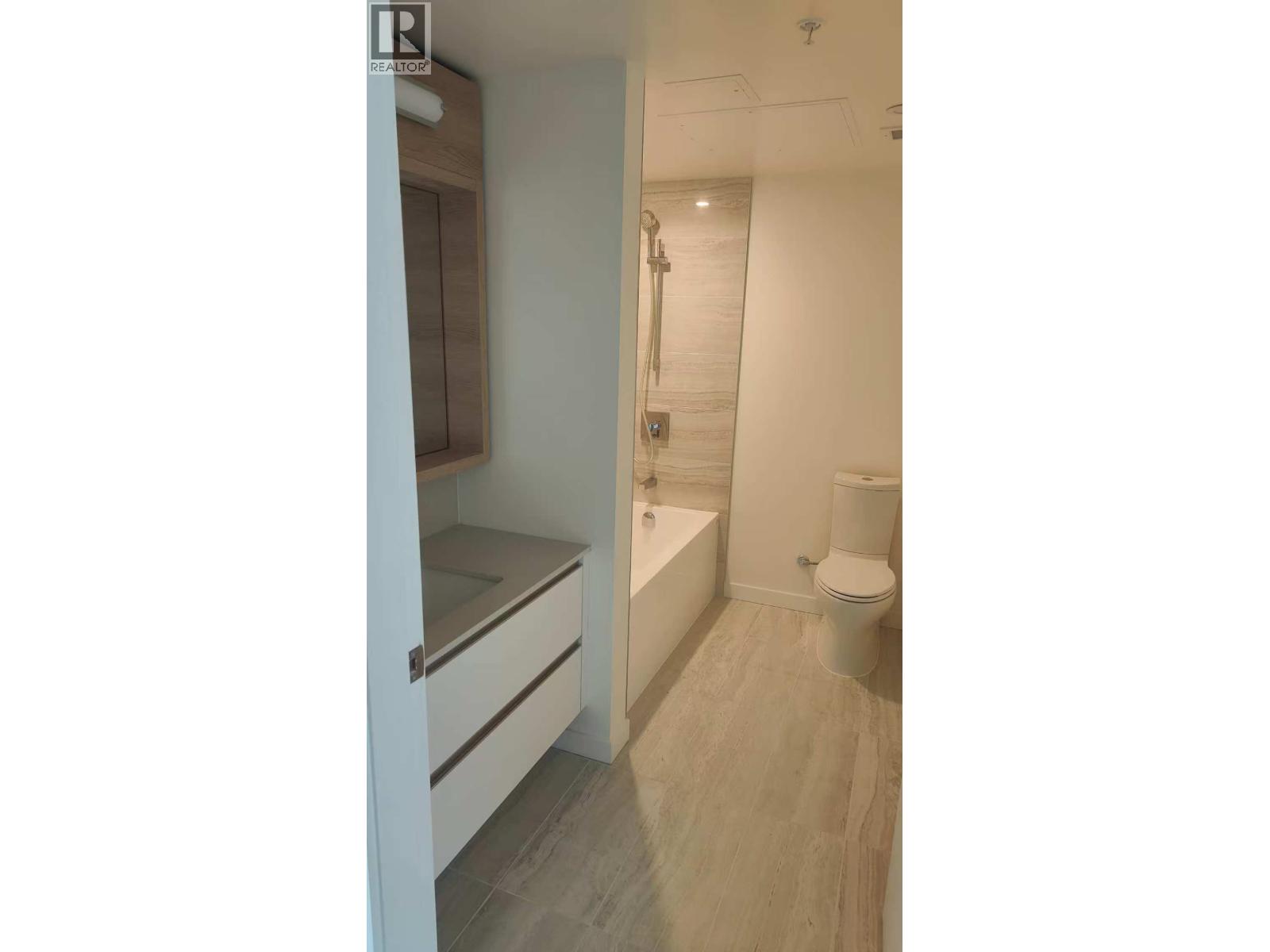 709 6633 Buswell Street Property Photo 7