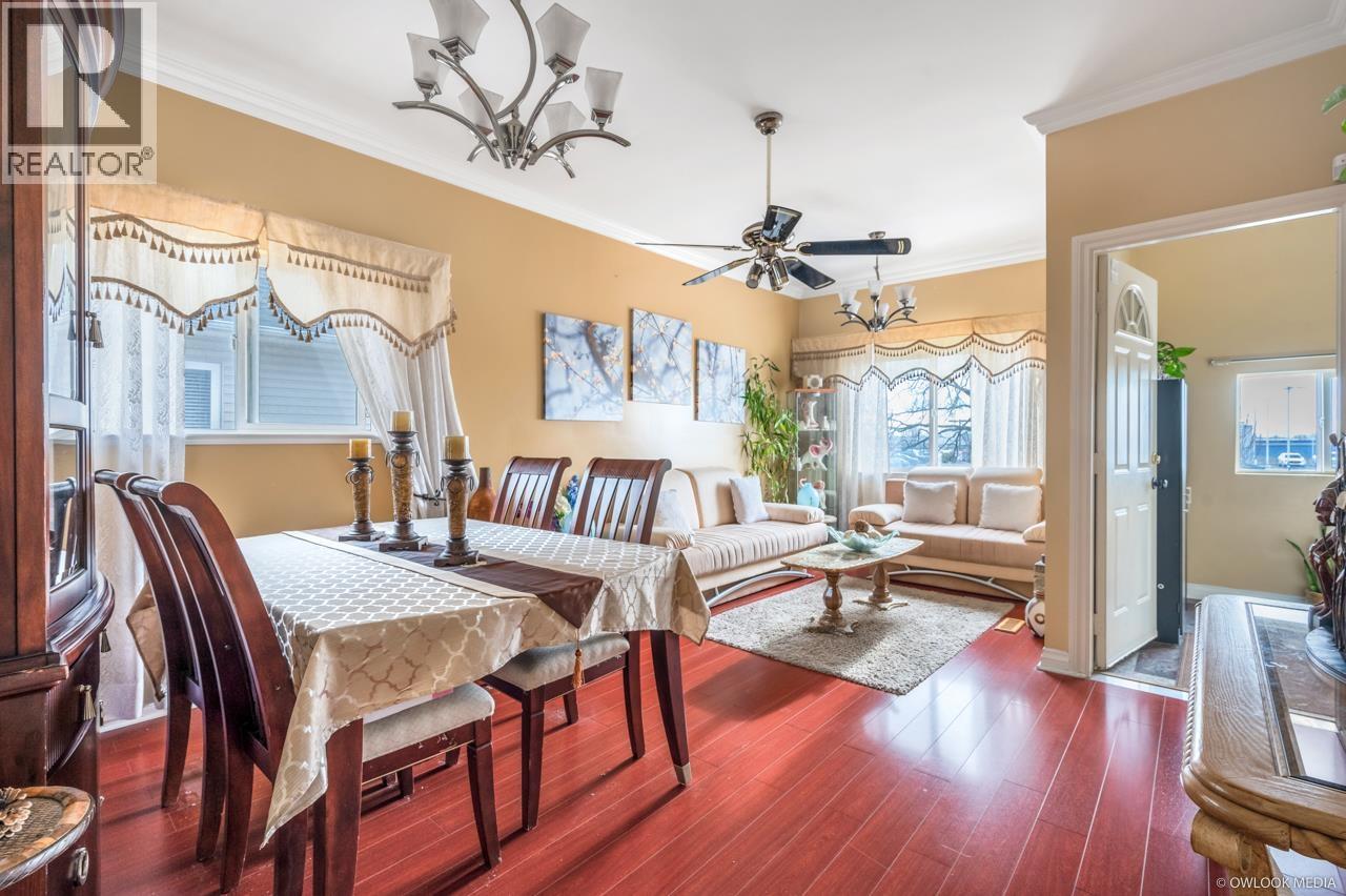 475 Se Marine Drive Property Photo 4