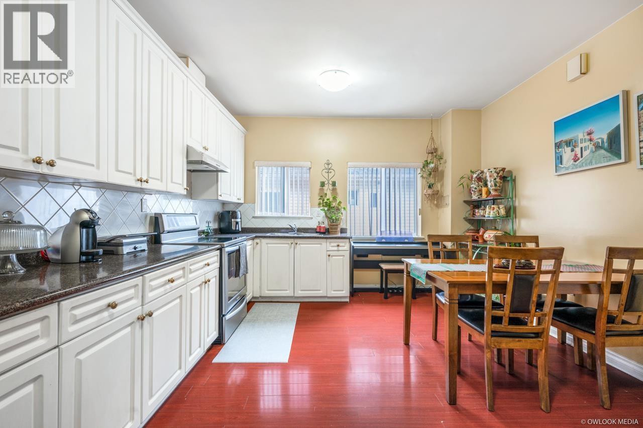 475 Se Marine Drive Property Photo 7