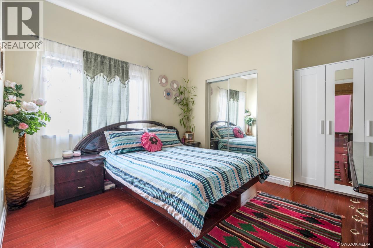 475 Se Marine Drive Property Photo 9