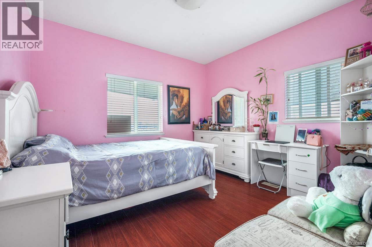 475 Se Marine Drive Property Photo 12