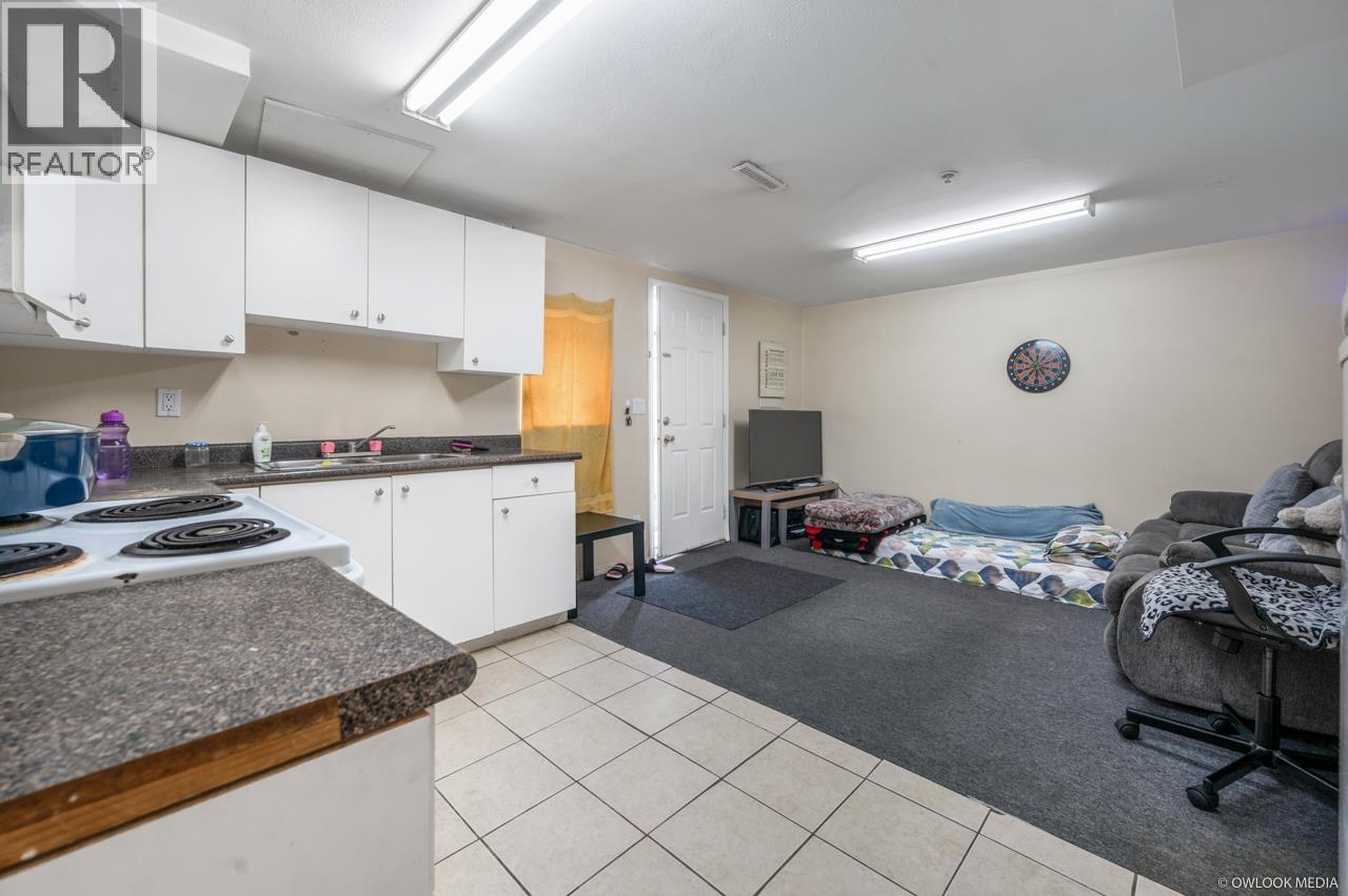 475 Se Marine Drive Property Photo 21
