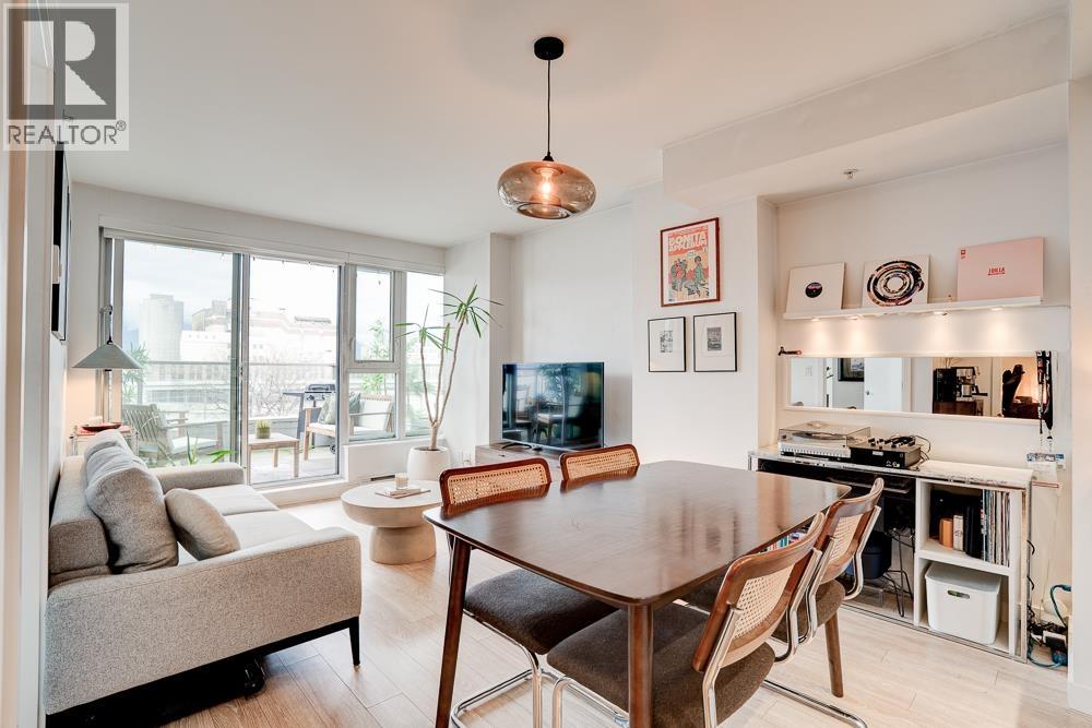 201 983 E Hastings Street Property Photo 8