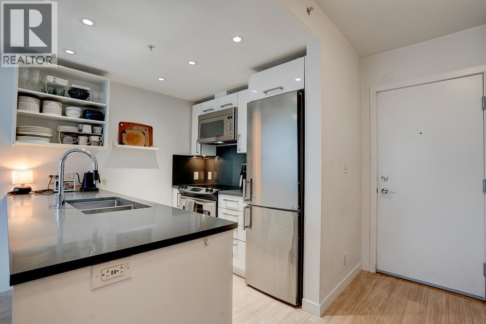 201 983 E Hastings Street Property Photo 13
