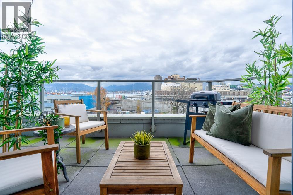 201 983 E Hastings Street Property Photo 19