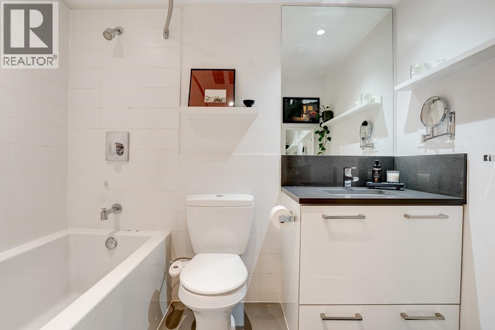 201 983 E Hastings Street Property Photo 25