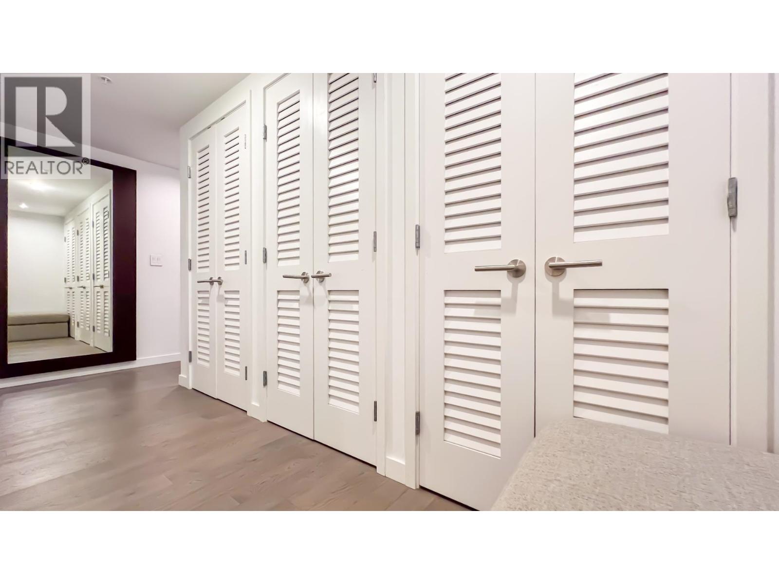 1801 2411 Heather Street Property Photo 6