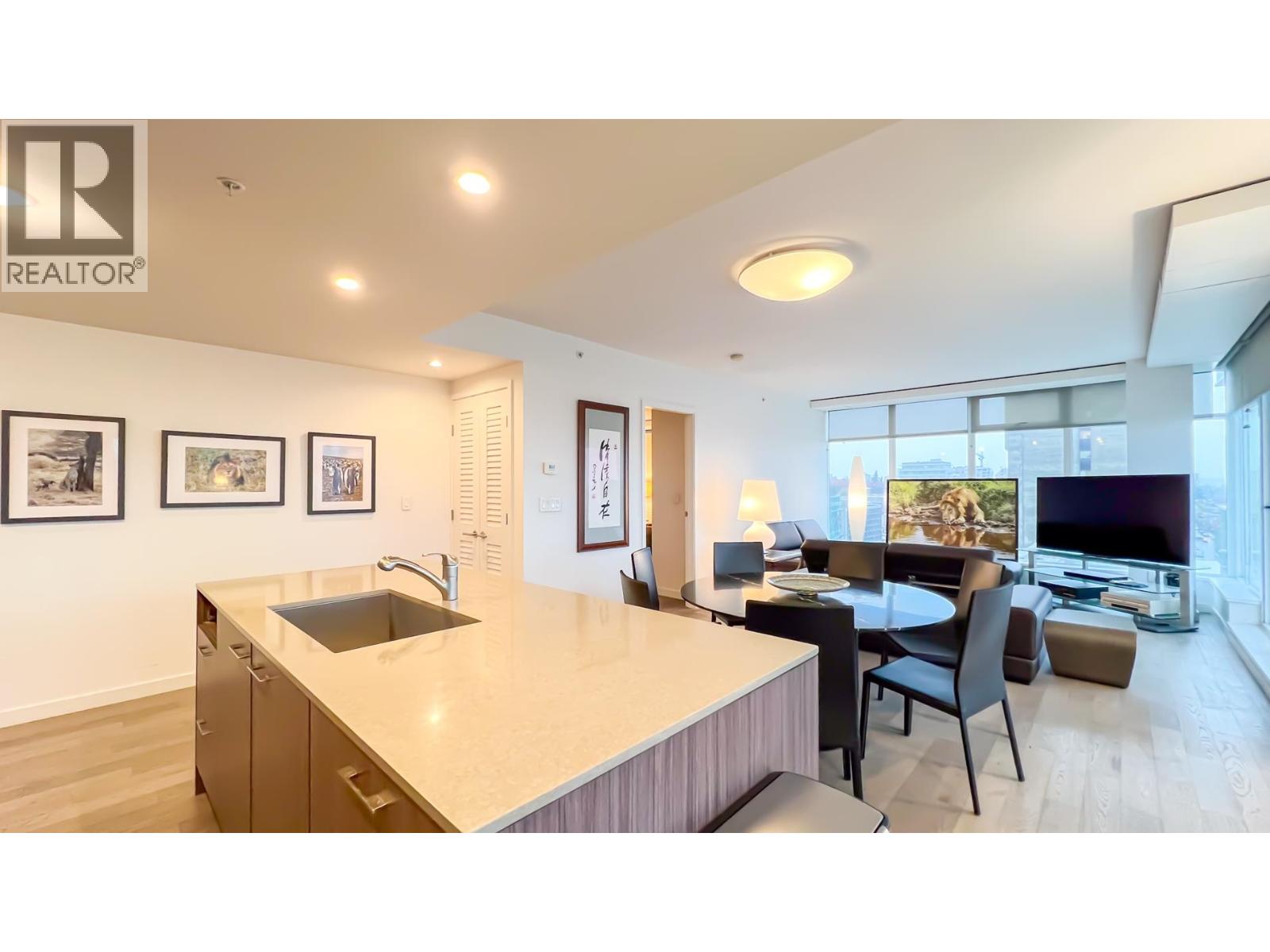 1801 2411 Heather Street Property Photo 12
