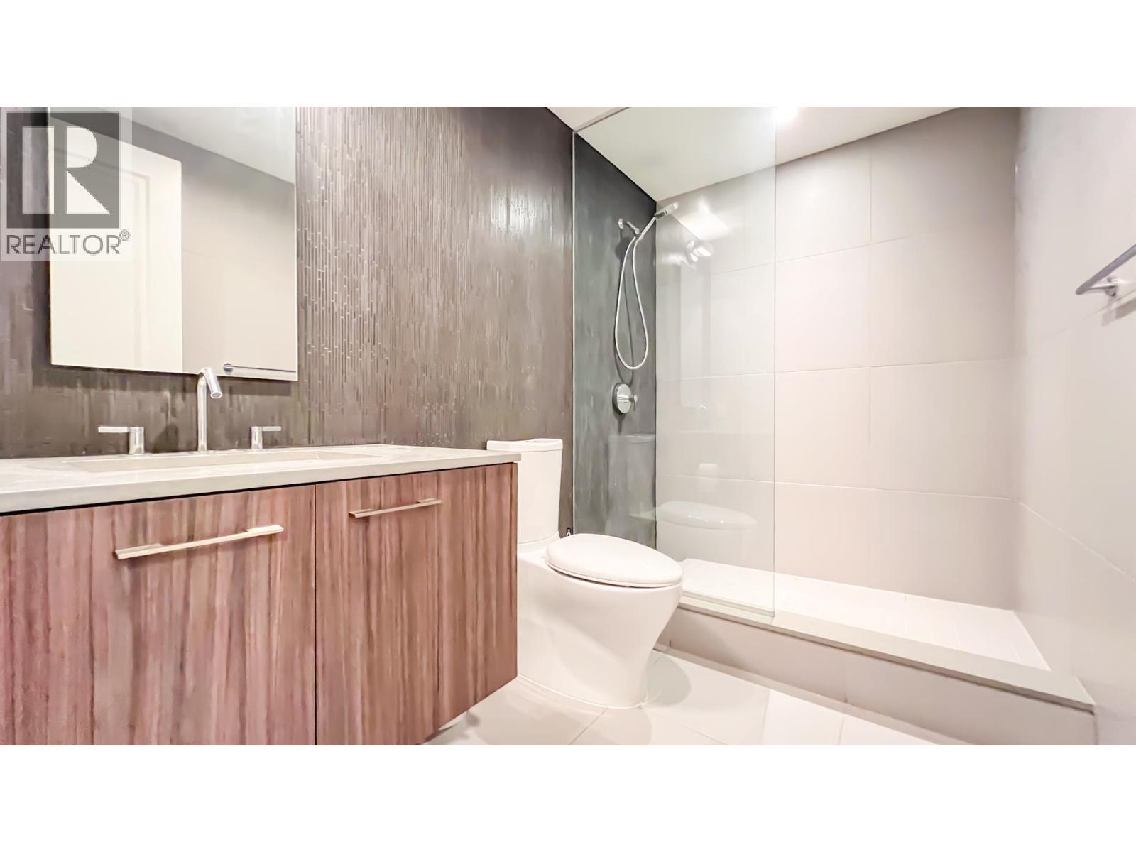 1801 2411 Heather Street Property Photo 24