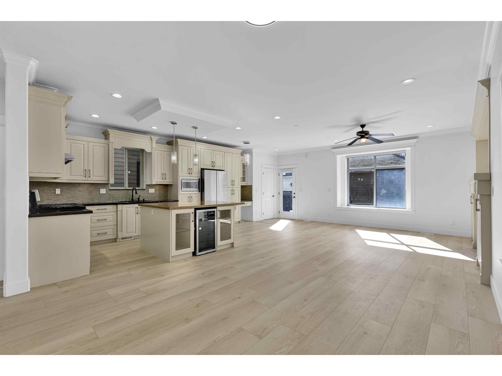 14636 36a Avenue Property Photo 2