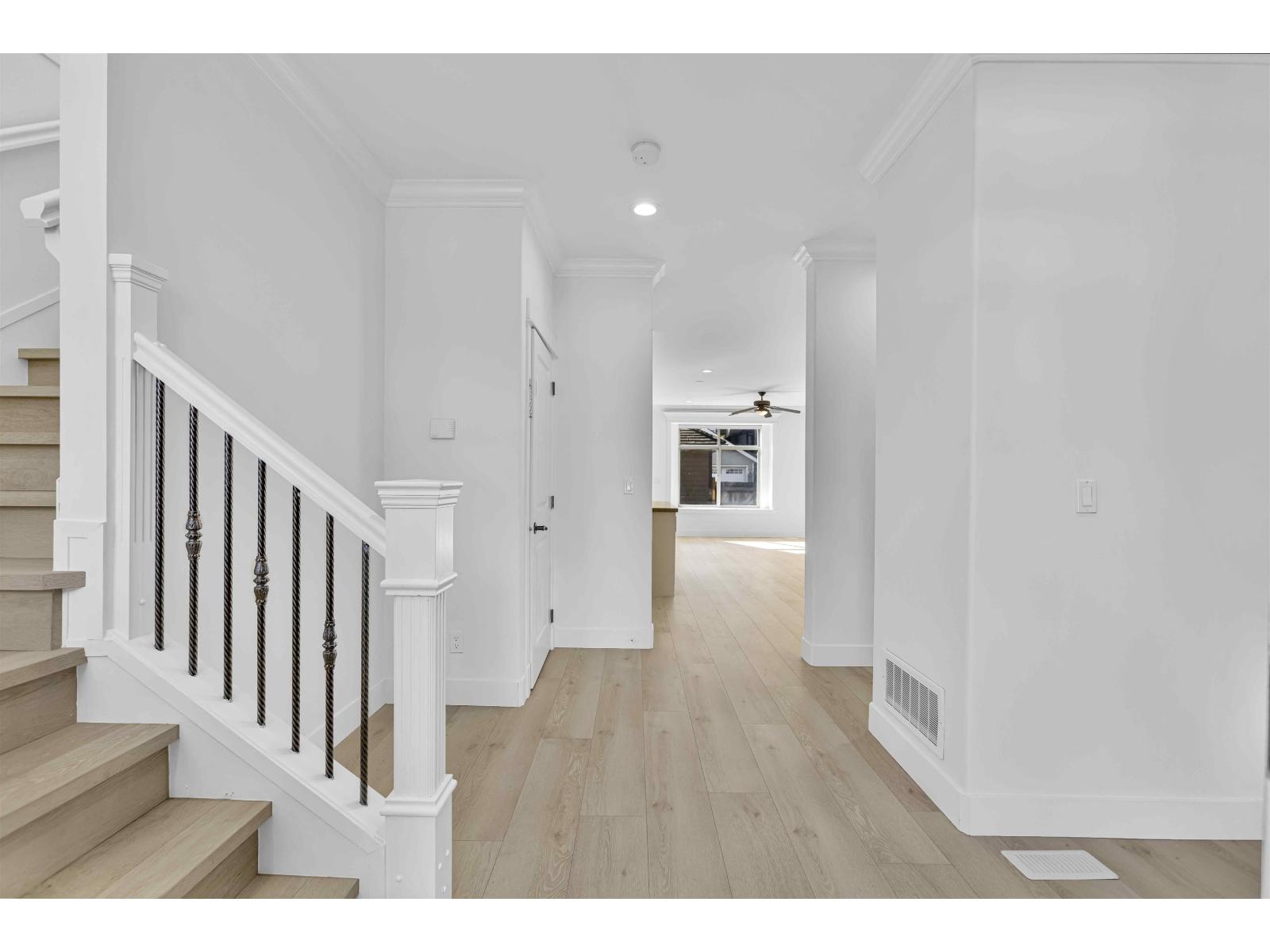14636 36a Avenue Property Photo 7