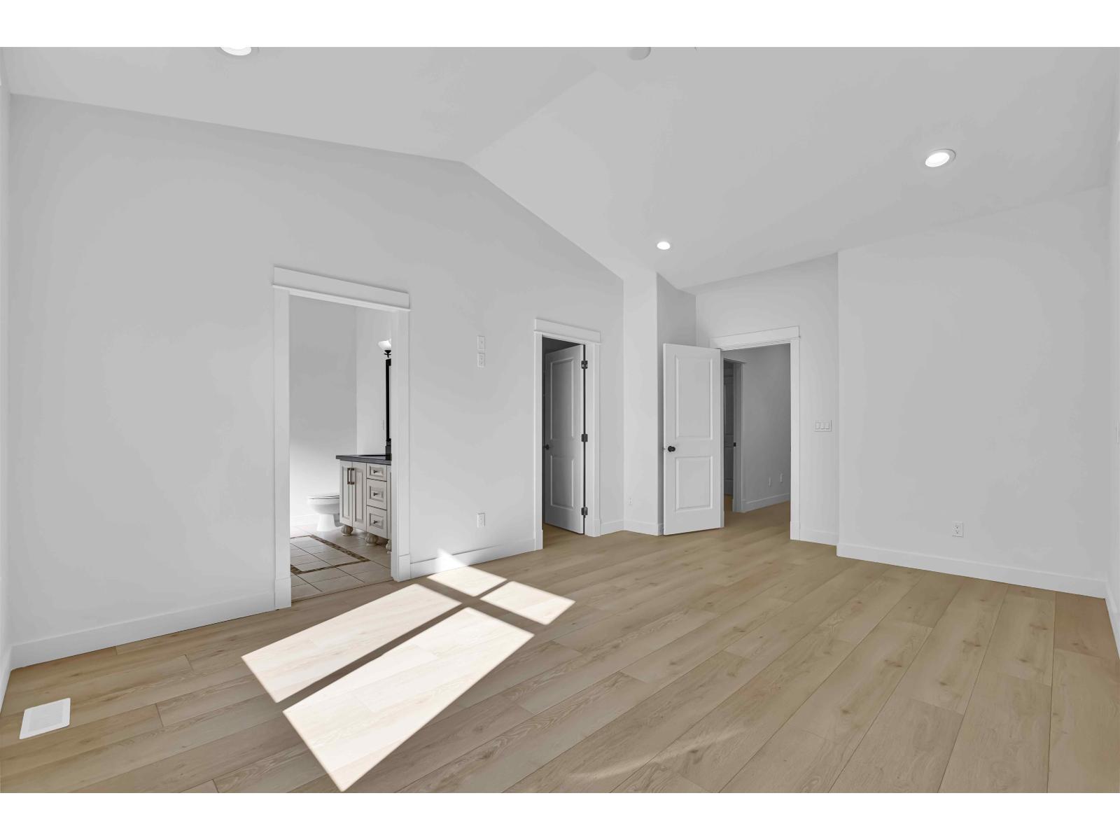 14636 36a Avenue Property Photo 9