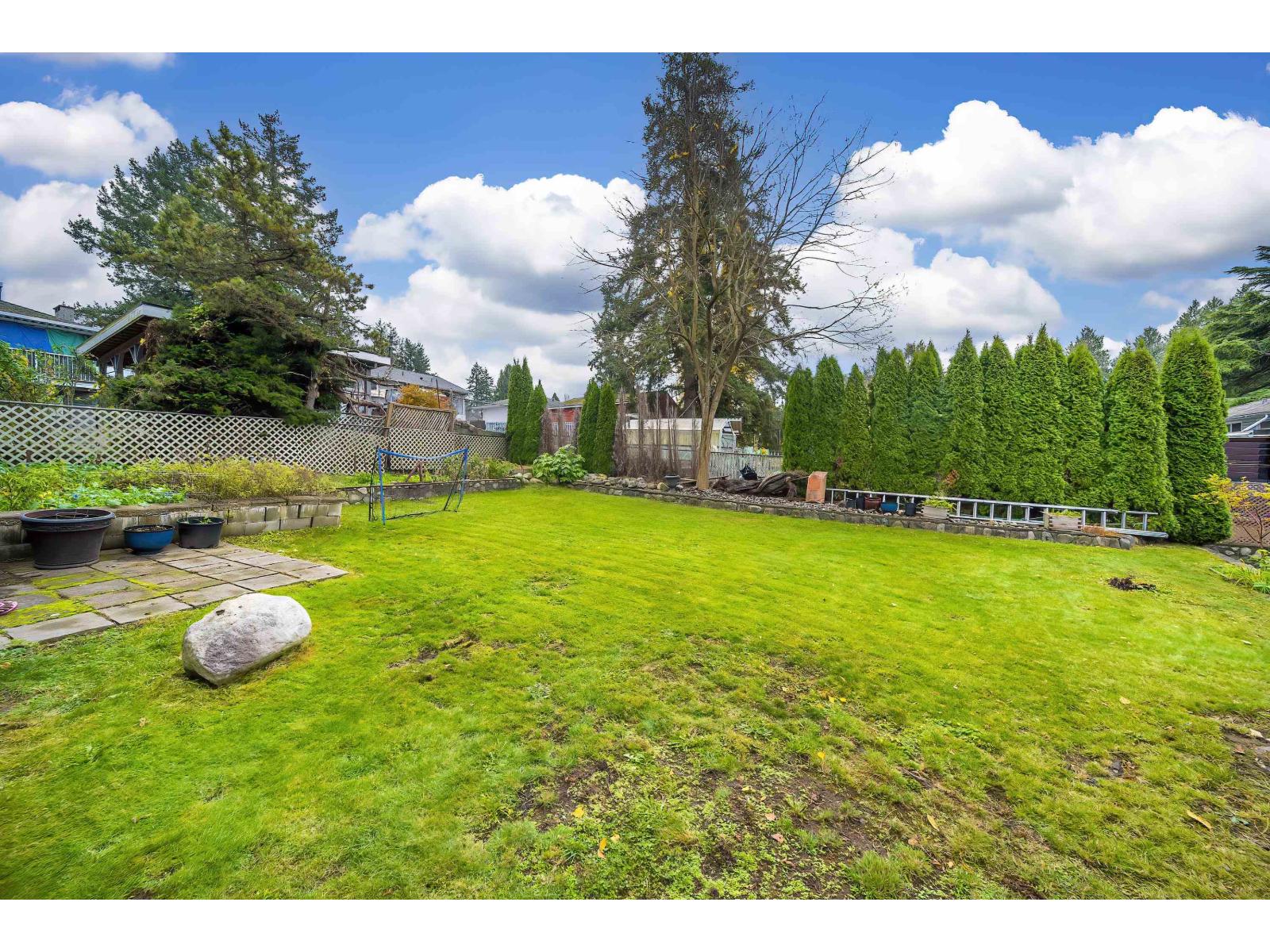 9476 Dawson Crescent Property Photo 36