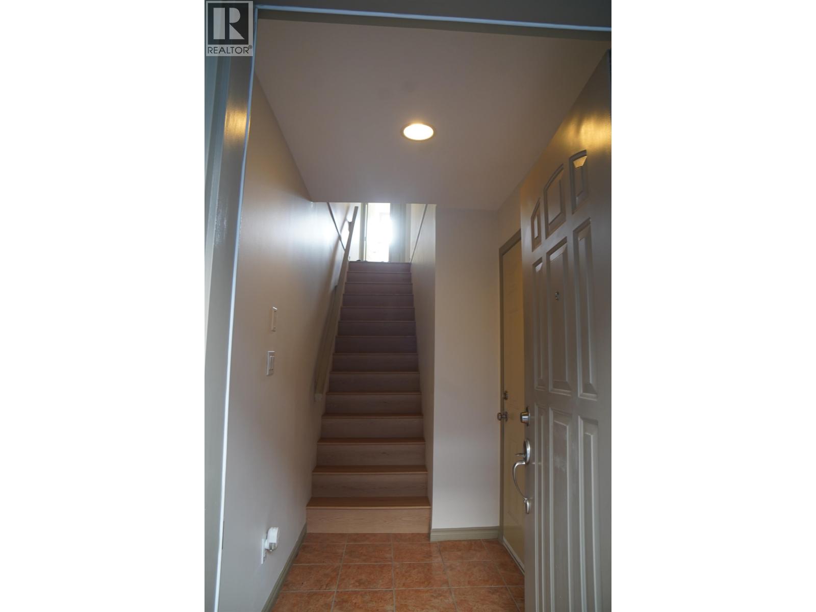 8 7700 Abercrombie Drive Property Photo 3