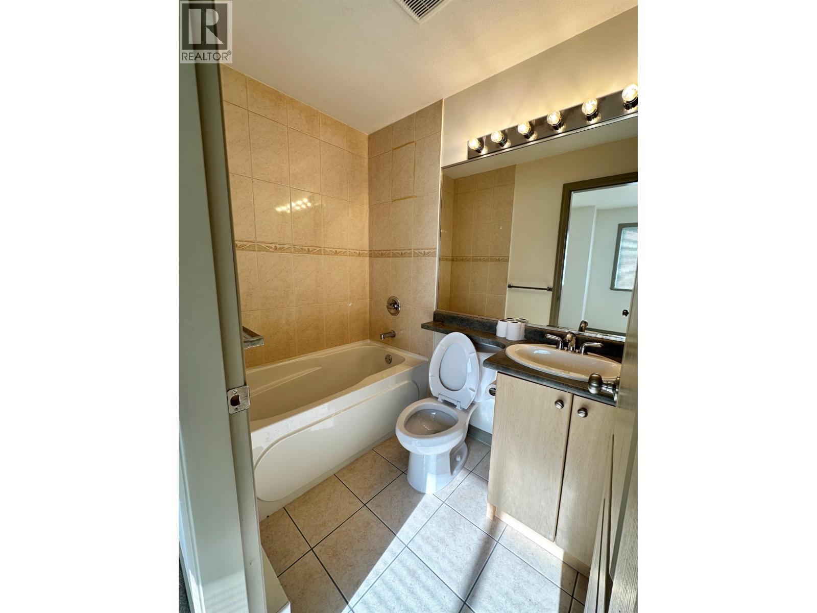 8 7700 Abercrombie Drive Property Photo 13
